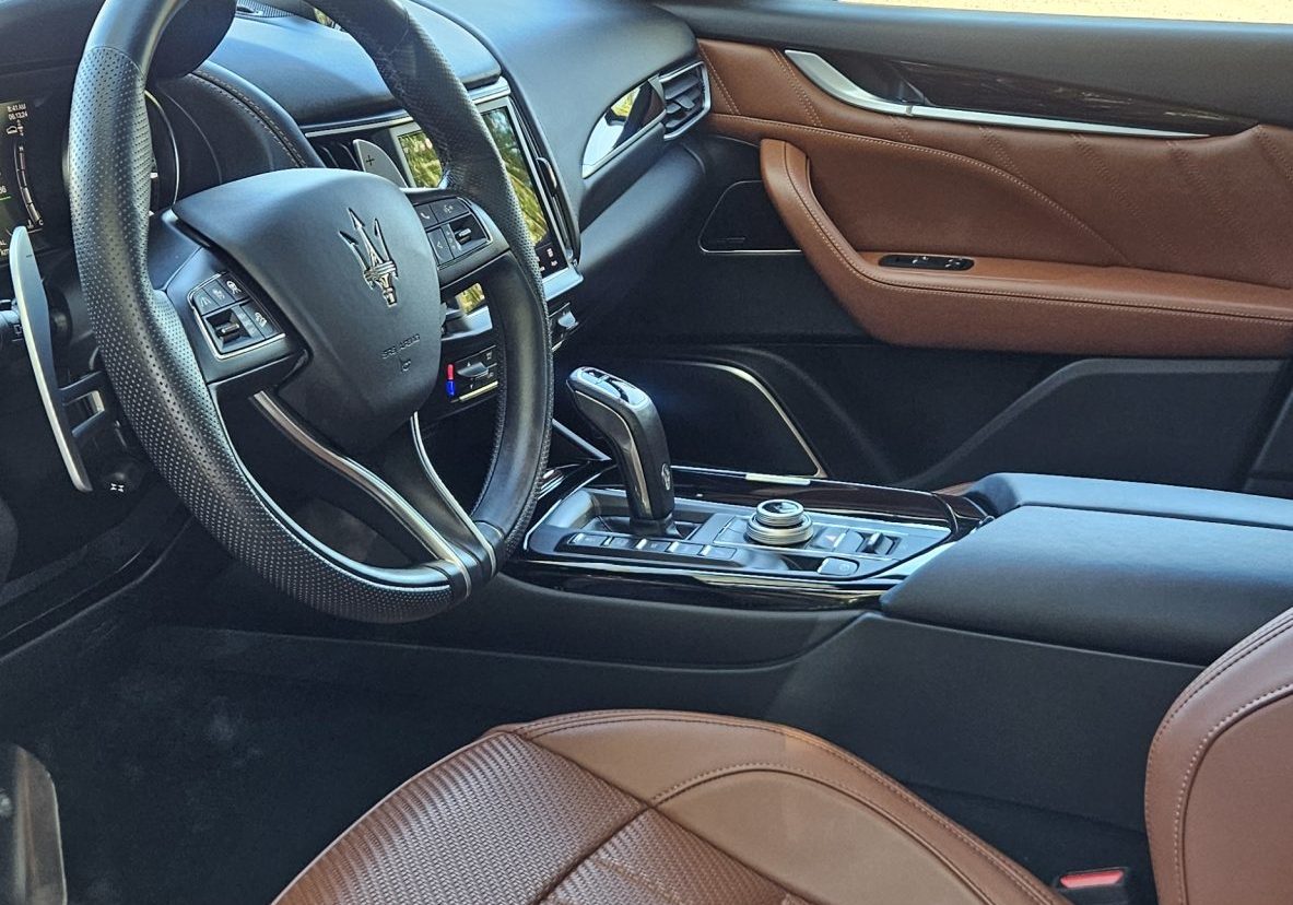 interior-detailing-1 interior-detailing-1